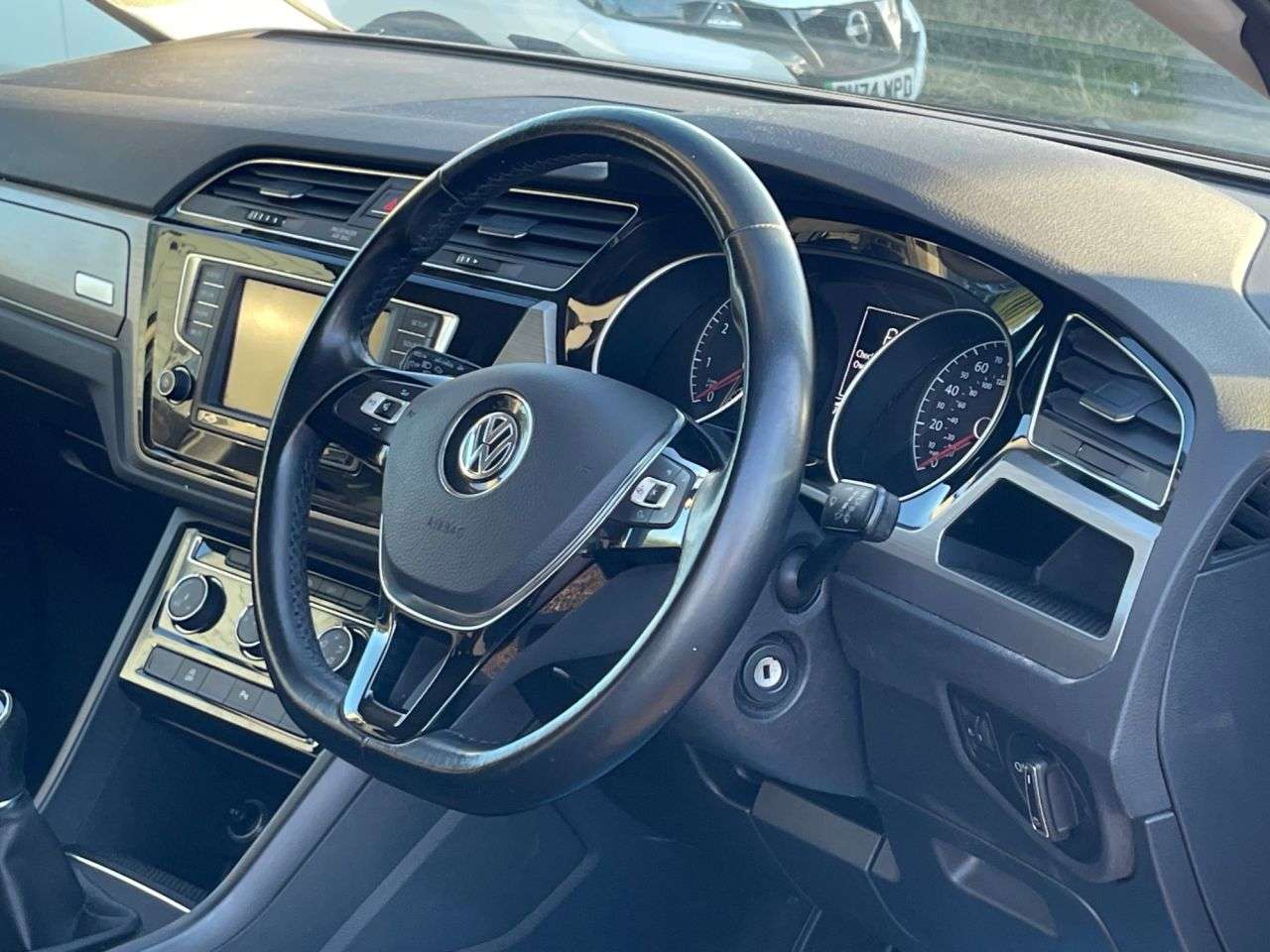 2017 VOLKSWAGEN TOURAN 2017 VOLKSWAGEN TOURAN