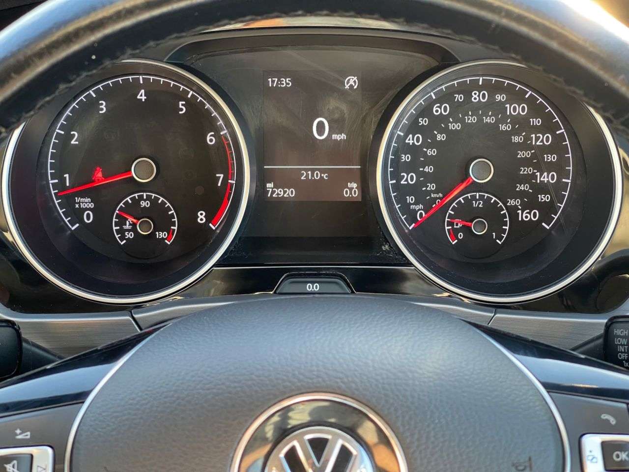 2017 VOLKSWAGEN TOURAN 2017 VOLKSWAGEN TOURAN