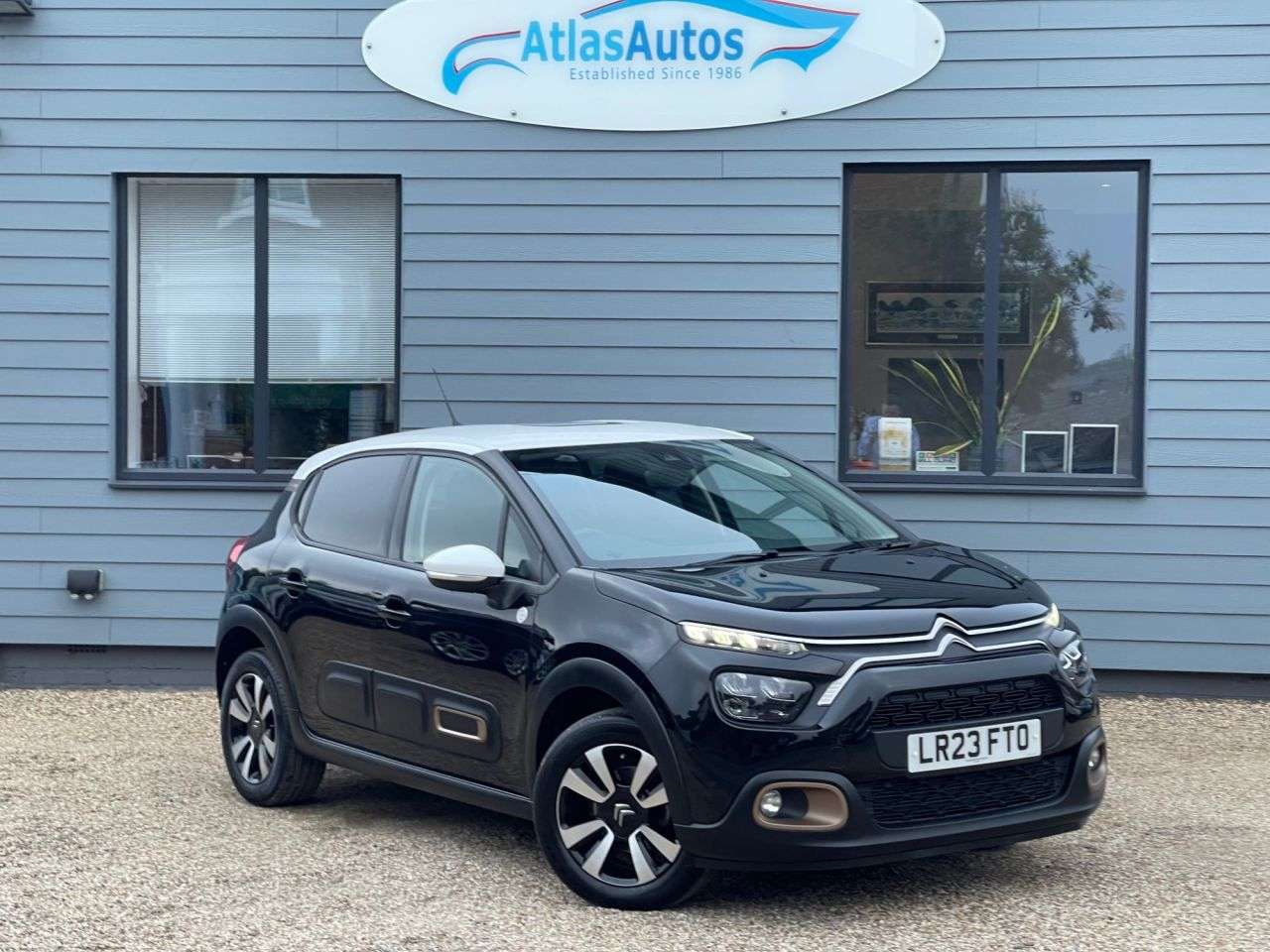 A 2023 CITROEN C3 1.2 PureTech C-Series Edition Hatchback 5dr Petrol Manual Euro 6 (s/s) (83 A 2023 CITROEN C3 1.2 PureTech C-Series Edition Hatchback 5dr Petrol Manual Euro 6 (s/s) (83