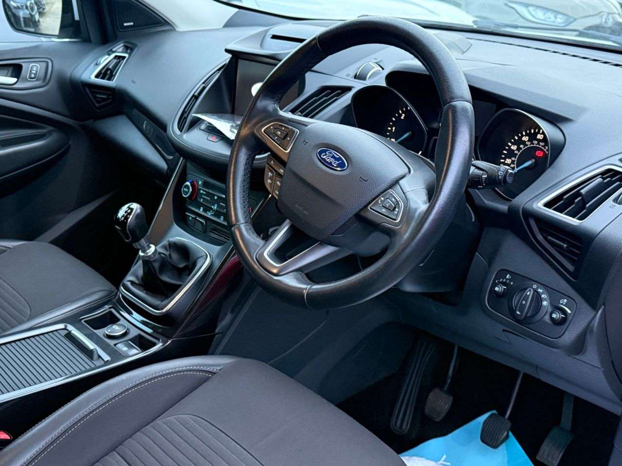 A 2017 FORD KUGA 2.0 TDCi Titanium SUV 5dr Diesel Manual AWD Euro 6 (s/s) (180 ps) A 2017 FORD KUGA 2.0 TDCi Titanium SUV 5dr Diesel Manual AWD Euro 6 (s/s) (180 ps)