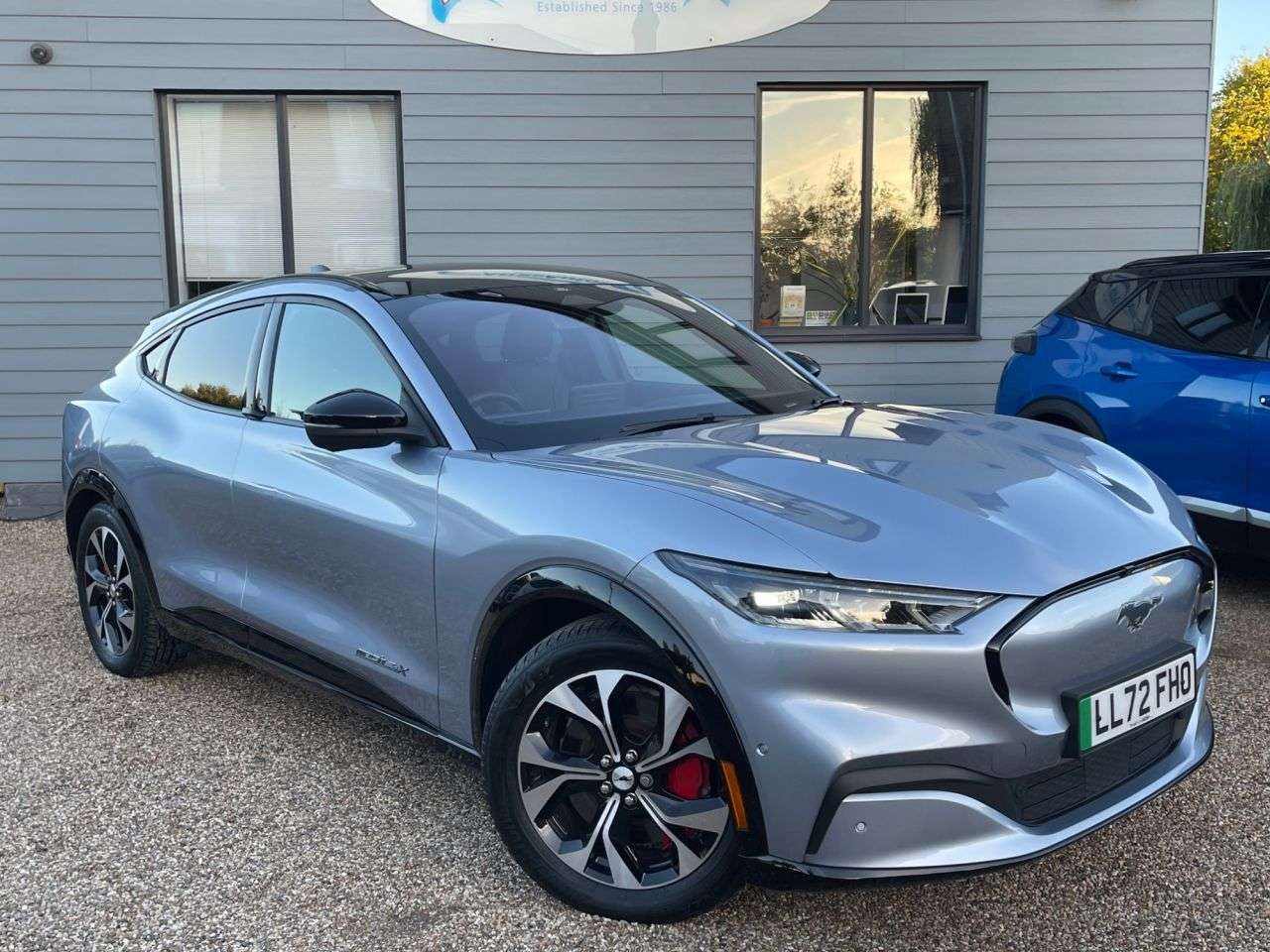 A 2023 FORD MUSTANG MACH-E Extended Range 91kWh SUV 5dr Electric Automatic AWD (351 ps) A 2023 FORD MUSTANG MACH-E Extended Range 91kWh SUV 5dr Electric Automatic AWD (351 ps)