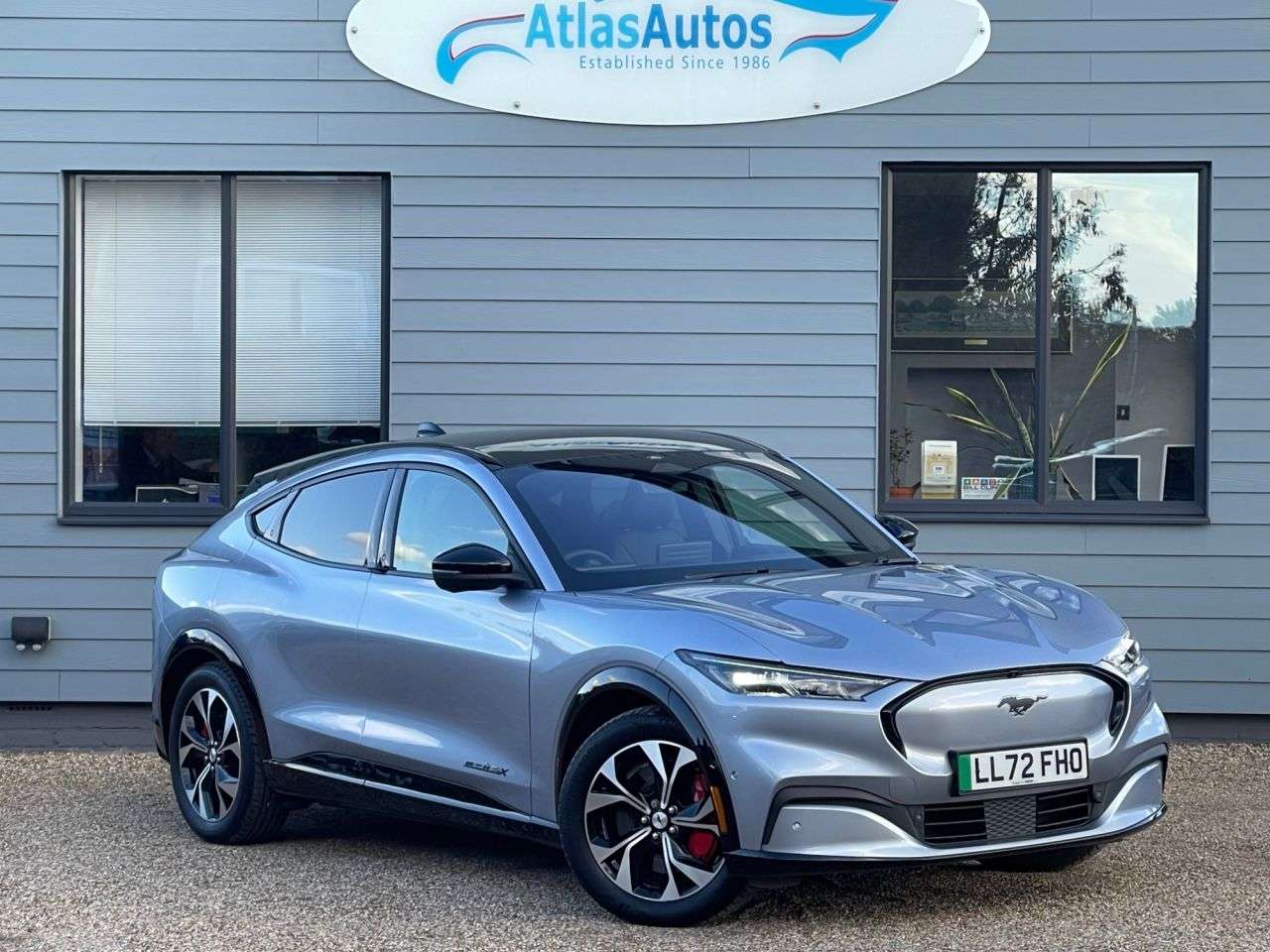 A 2023 FORD MUSTANG MACH-E Extended Range 91kWh SUV 5dr Electric Automatic AWD (351 ps) REAR CAMERA, H A 2023 FORD MUSTANG MACH-E Extended Range 91kWh SUV 5dr Electric Automatic AWD (351 ps) REAR CAMERA, H