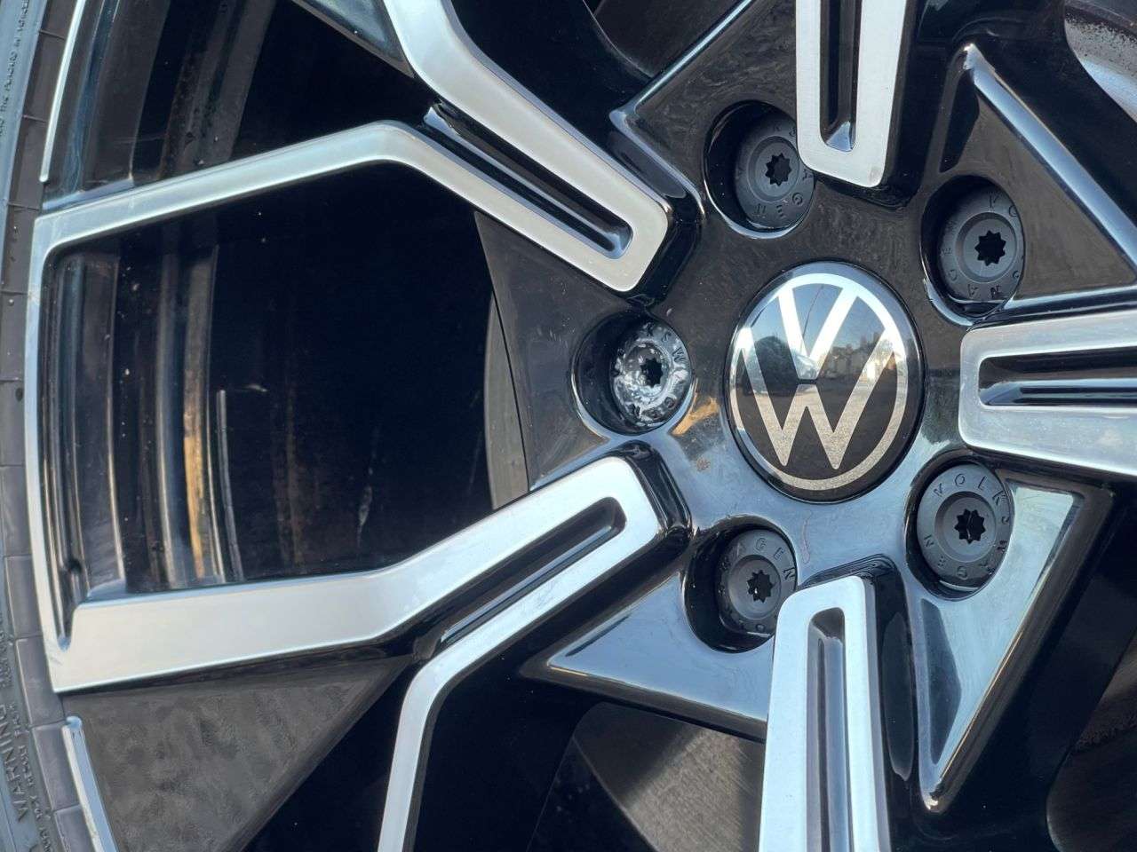 2024 VOLKSWAGEN TIGUAN 2024 VOLKSWAGEN TIGUAN