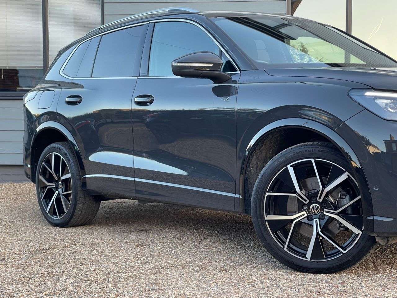 2024 VOLKSWAGEN TIGUAN 2024 VOLKSWAGEN TIGUAN