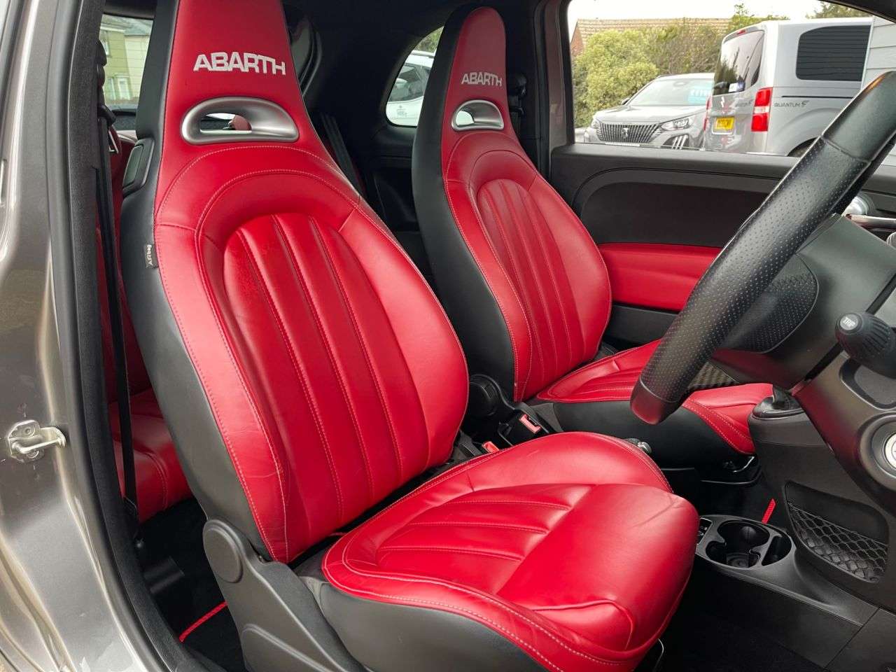 2017 ABARTH 595 2017 ABARTH 595