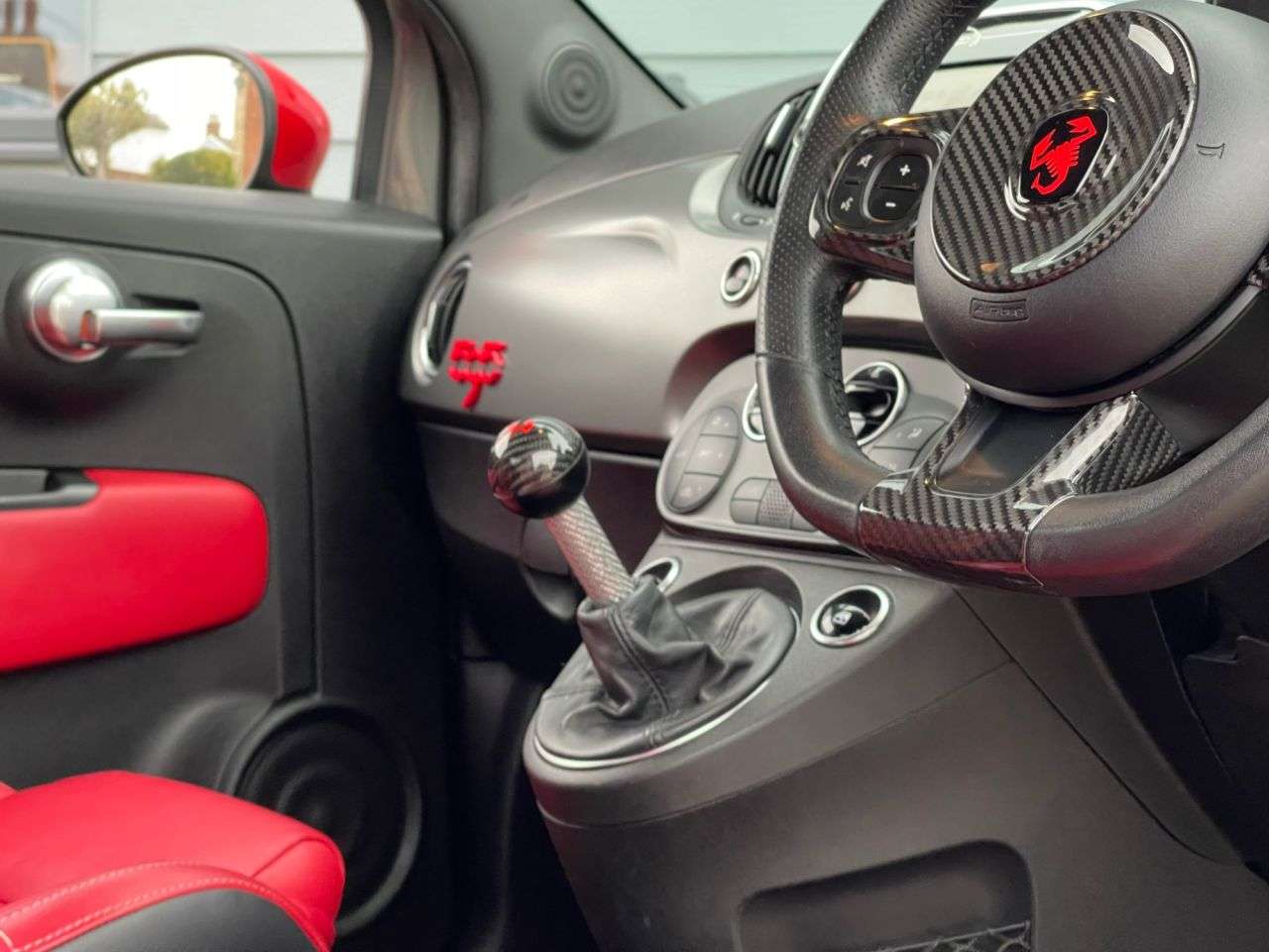 2017 ABARTH 595 2017 ABARTH 595