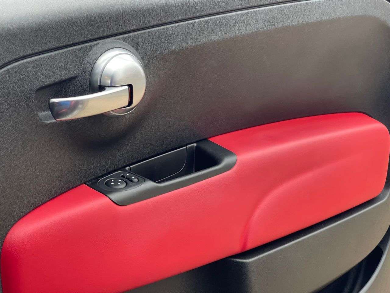 2017 ABARTH 595 2017 ABARTH 595