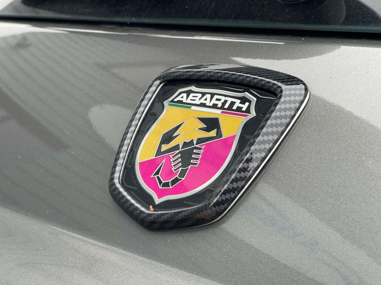 2017 ABARTH 595 2017 ABARTH 595