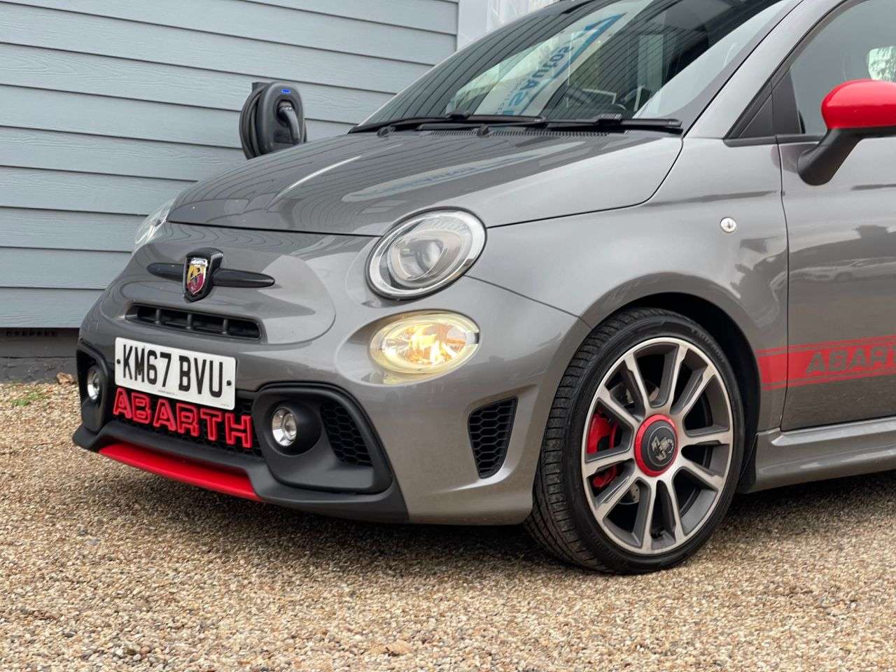 2017 ABARTH 595 2017 ABARTH 595