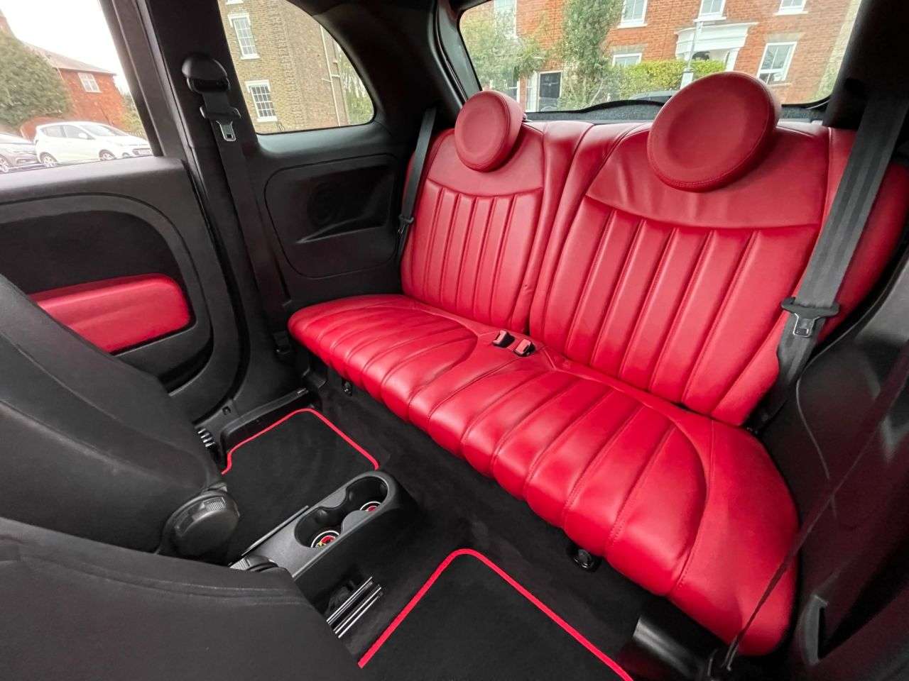 2017 ABARTH 595 2017 ABARTH 595