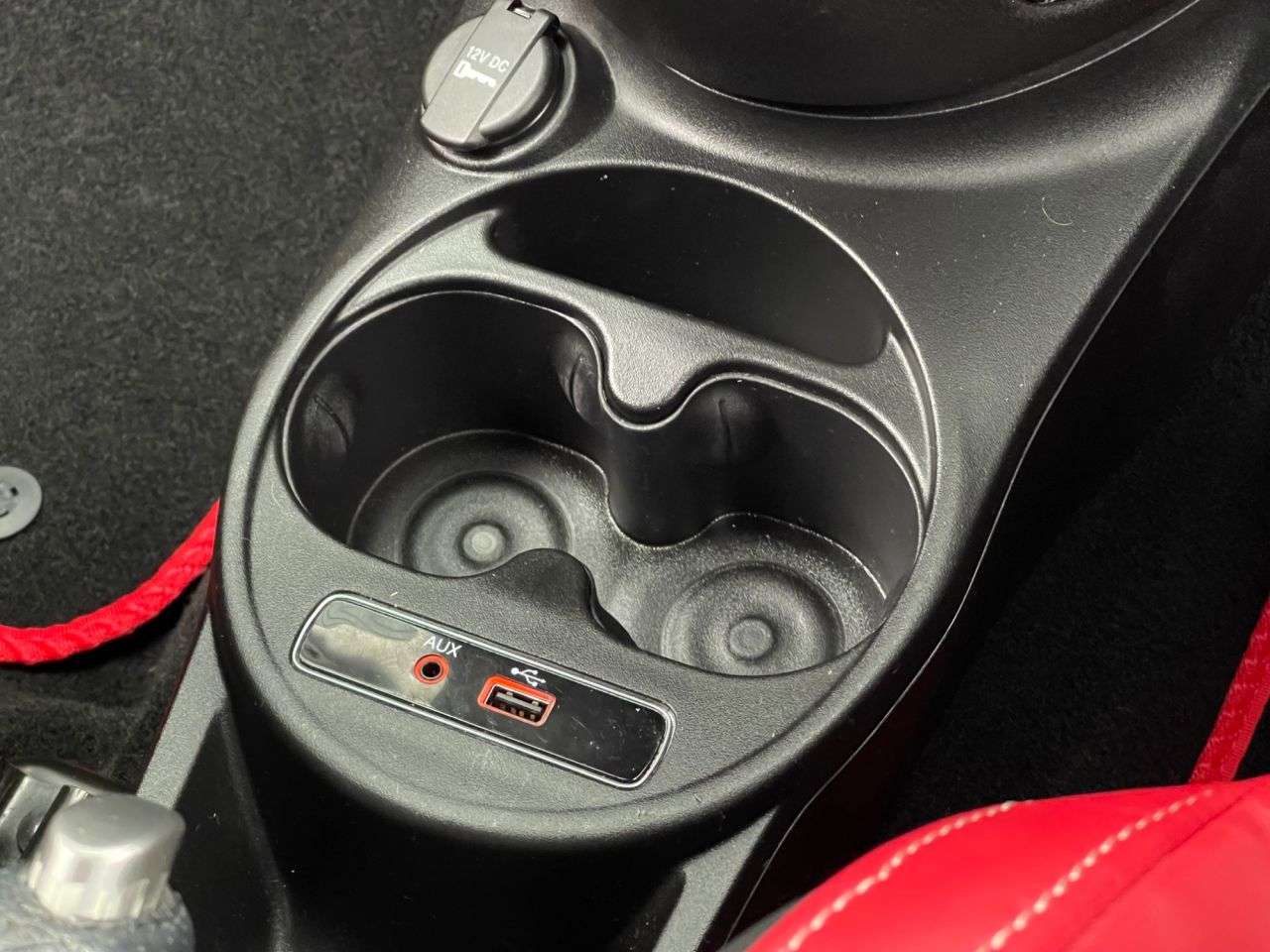 2017 ABARTH 595 2017 ABARTH 595