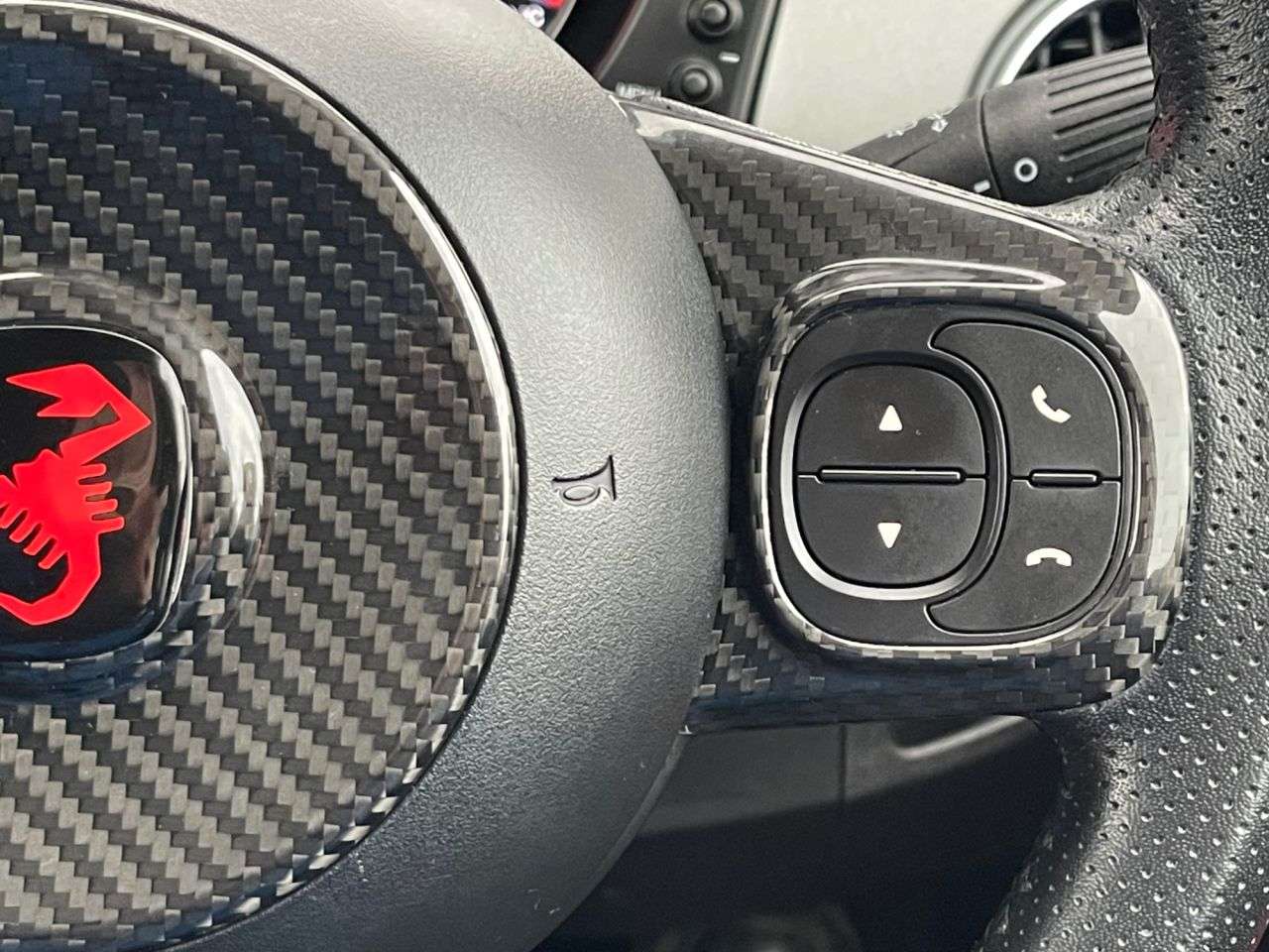 2017 ABARTH 595 2017 ABARTH 595