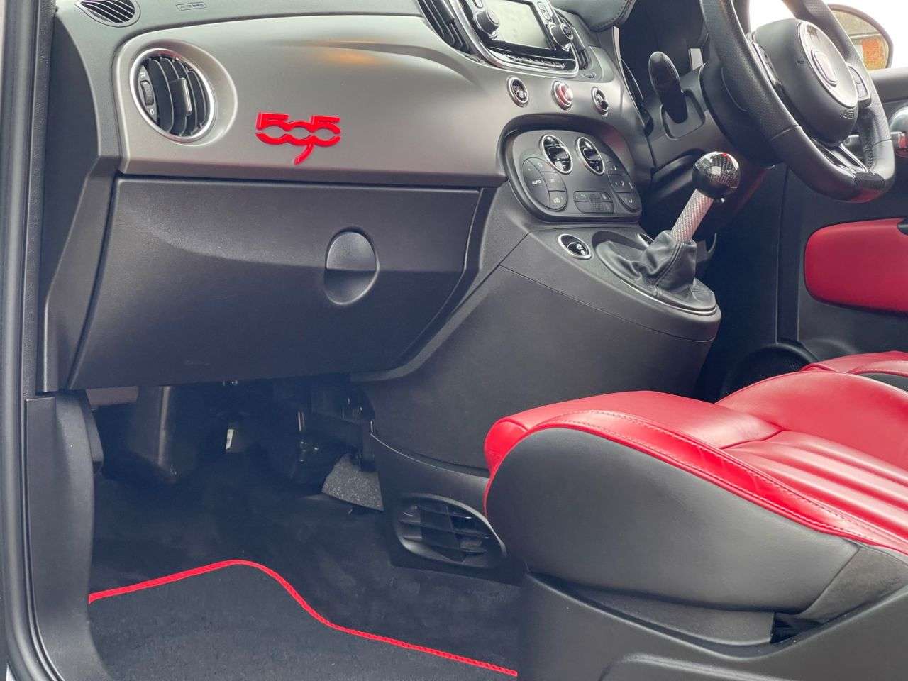 2017 ABARTH 595 2017 ABARTH 595