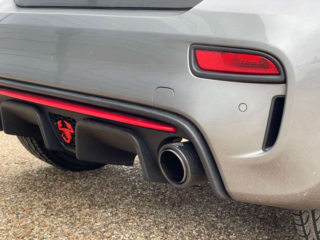 2017 ABARTH 595 2017 ABARTH 595