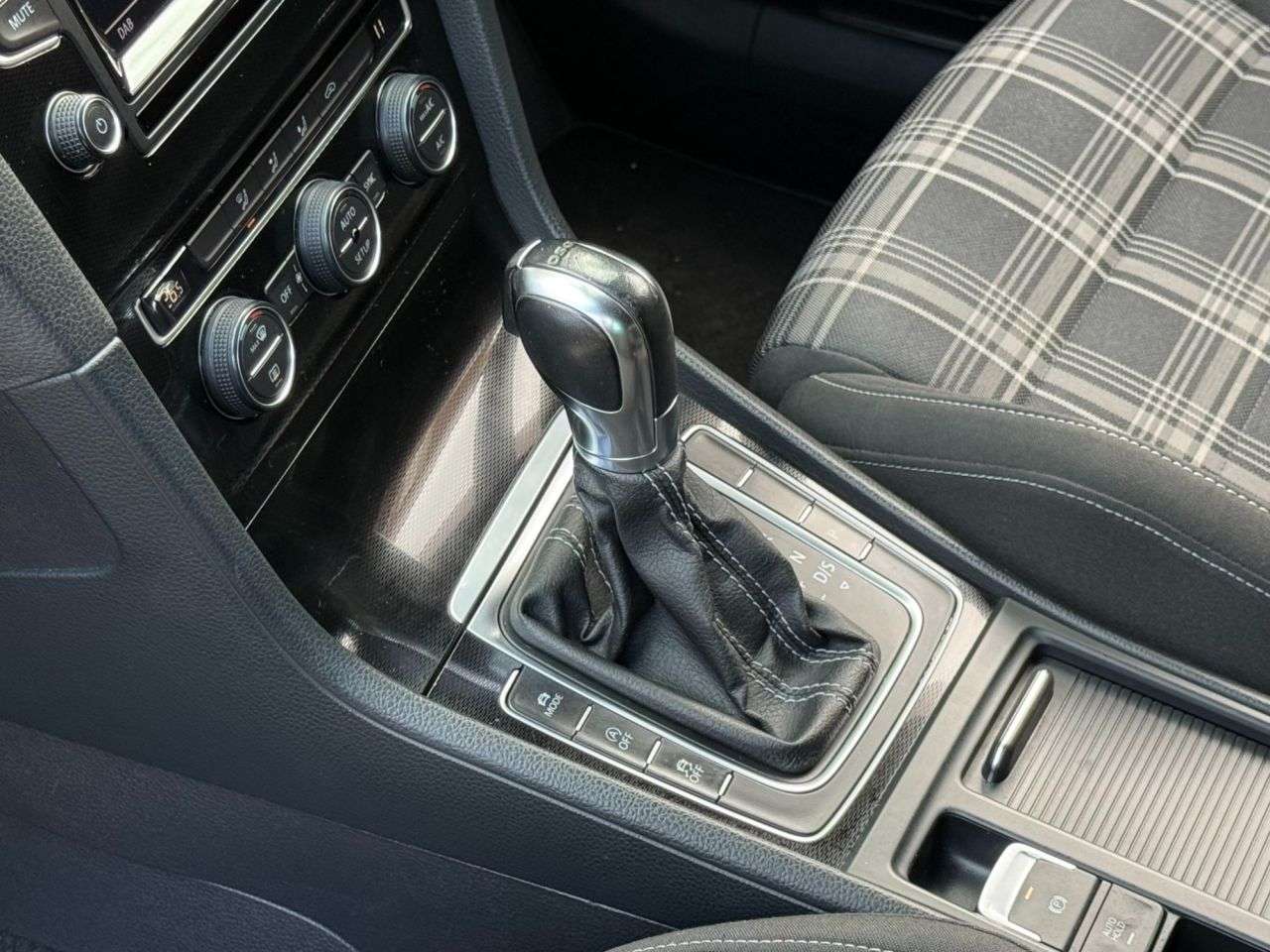 2013 VOLKSWAGEN GOLF 2013 VOLKSWAGEN GOLF