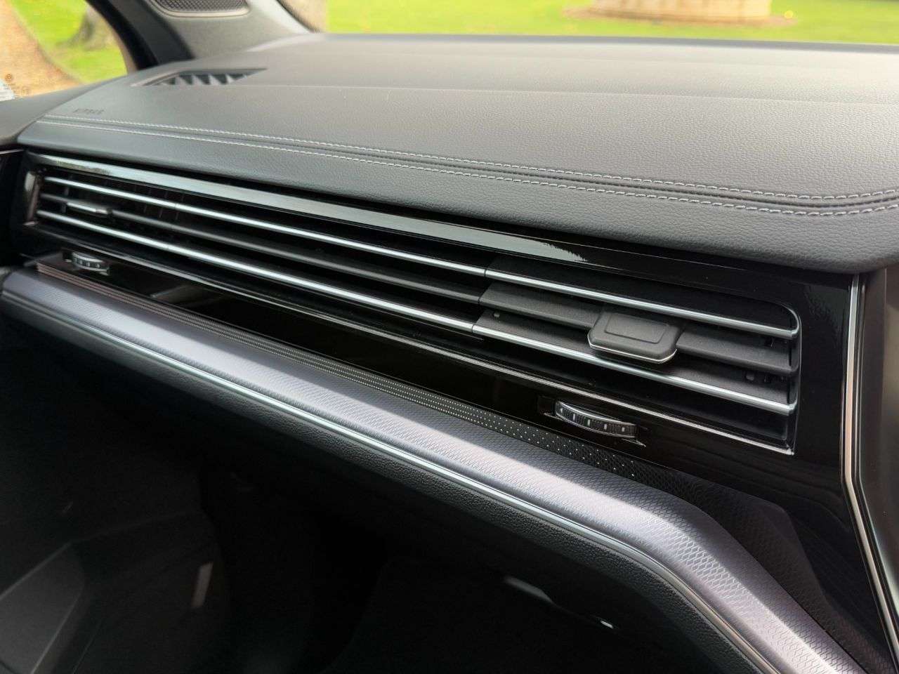 2022 VOLKSWAGEN TOUAREG 2022 VOLKSWAGEN TOUAREG