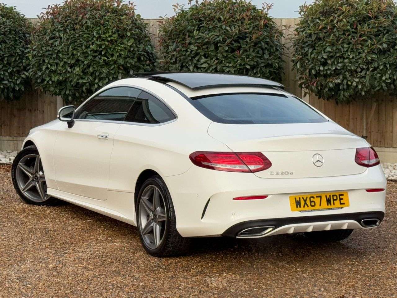 A 2017 MERCEDES-BENZ C-CLASS 2.1 C220d AMG Line (Premium) Coupe 2dr Diesel G-Tronic+ Euro 6 (s/s) (170 p A 2017 MERCEDES-BENZ C-CLASS 2.1 C220d AMG Line (Premium) Coupe 2dr Diesel G-Tronic+ Euro 6 (s/s) (170 p