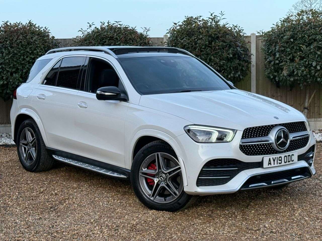 A 2019 MERCEDES-BENZ GLE 2.9 GLE400d AMG Line PREMIUM PLUS 7 SEATS 7 SEATER SUV 5dr Diesel G-Tronic A 2019 MERCEDES-BENZ GLE 2.9 GLE400d AMG Line PREMIUM PLUS 7 SEATS 7 SEATER SUV 5dr Diesel G-Tronic