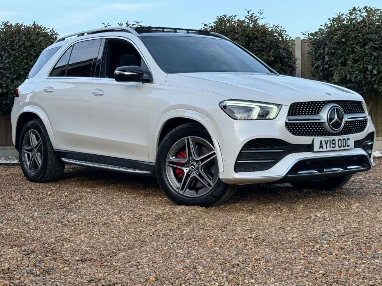 A 2019 MERCEDES-BENZ GLE 2.9 GLE400d AMG Line PREMIUM PLUS 7 SEATS 7 SEATER SUV 5dr Diesel G-Tronic A 2019 MERCEDES-BENZ GLE 2.9 GLE400d AMG Line PREMIUM PLUS 7 SEATS 7 SEATER SUV 5dr Diesel G-Tronic