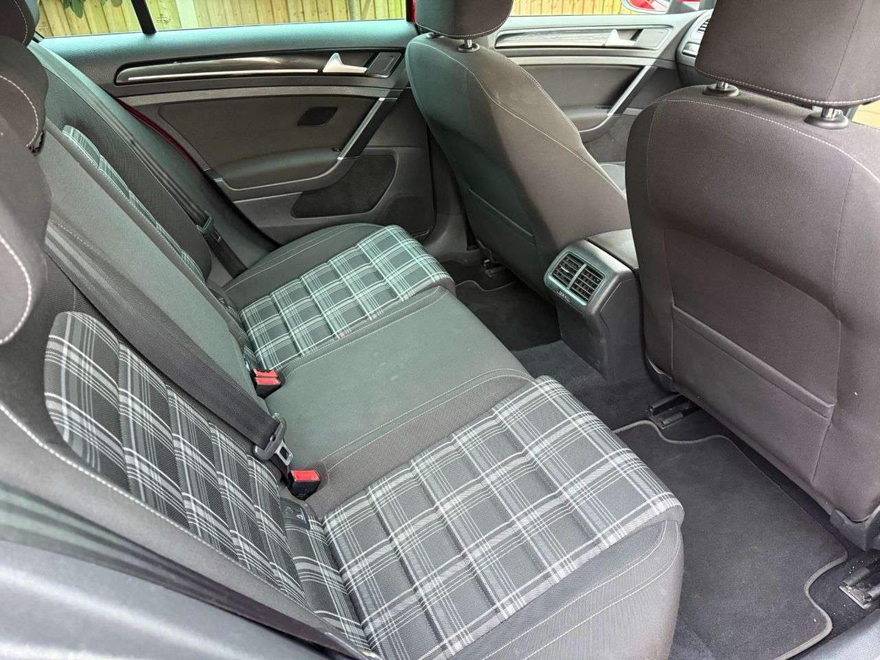 2016 VOLKSWAGEN GOLF 2016 VOLKSWAGEN GOLF