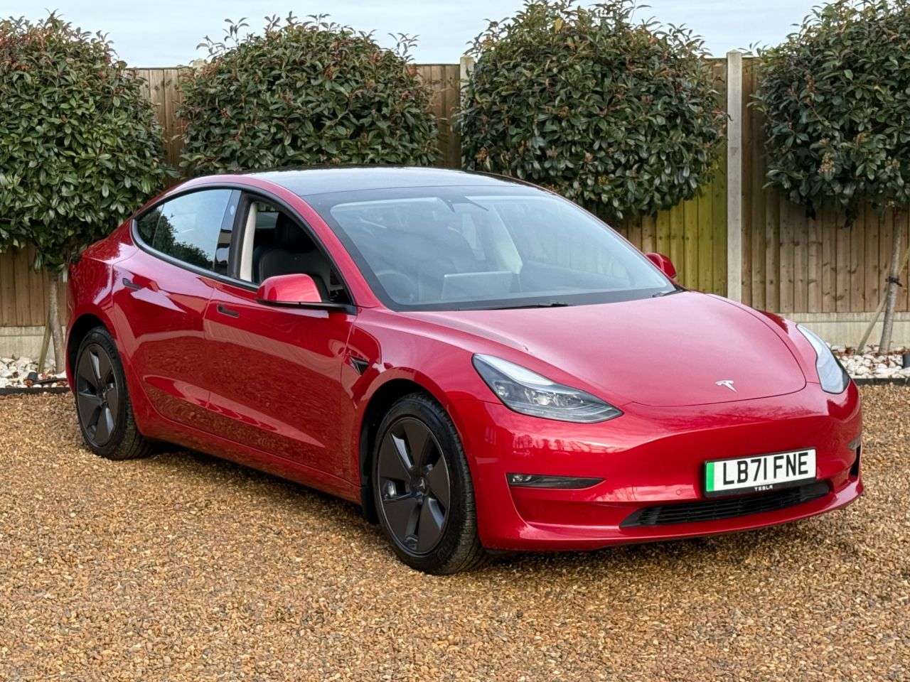 A 2021 TESLA MODEL 3 (Dual Motor) Long Range Saloon 4dr Electric Auto 4WDE (346 ps) A 2021 TESLA MODEL 3 (Dual Motor) Long Range Saloon 4dr Electric Auto 4WDE (346 ps)
