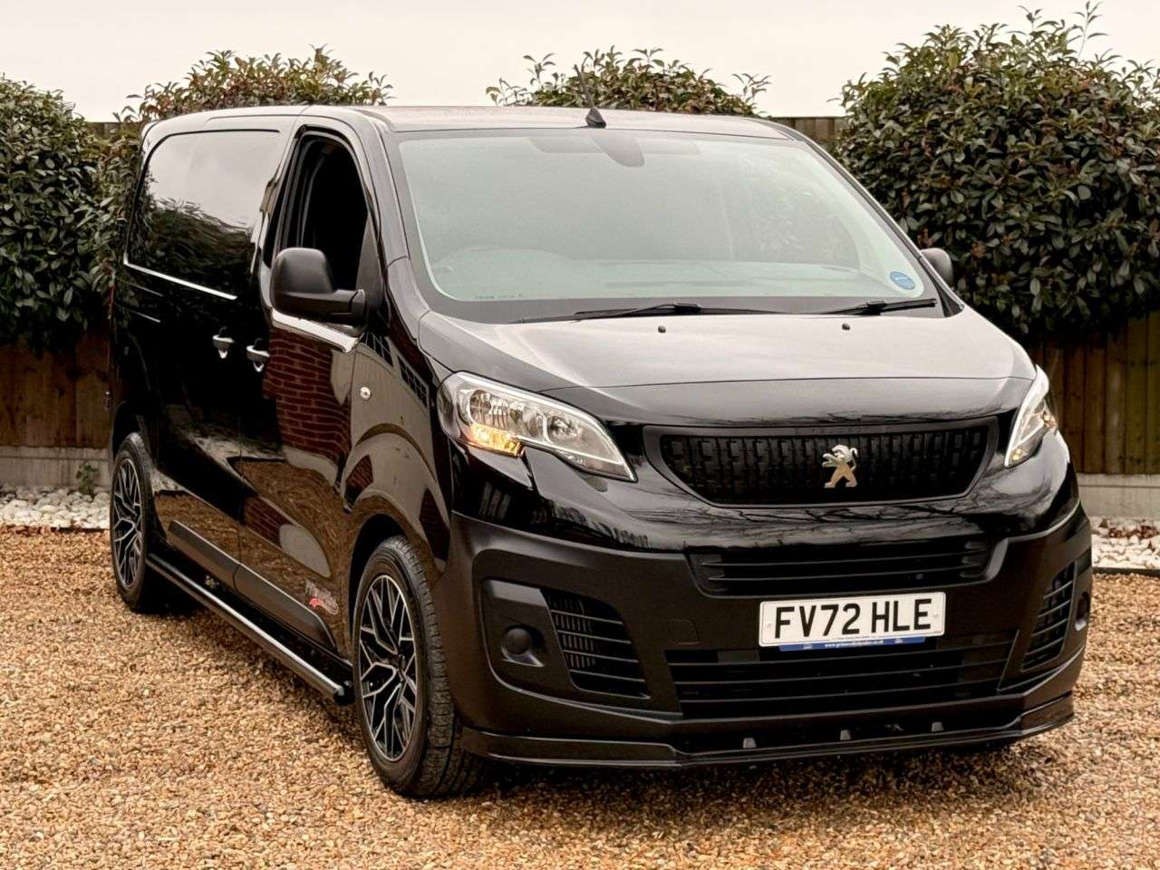 A 0 PEUGEOT EXPERT 2.0 BlueHDi 1400 Professional Premium NO VAT MWB SIDE SKIRTS ALLOY WHEELS K A 0 PEUGEOT EXPERT 2.0 BlueHDi 1400 Professional Premium NO VAT MWB SIDE SKIRTS ALLOY WHEELS K