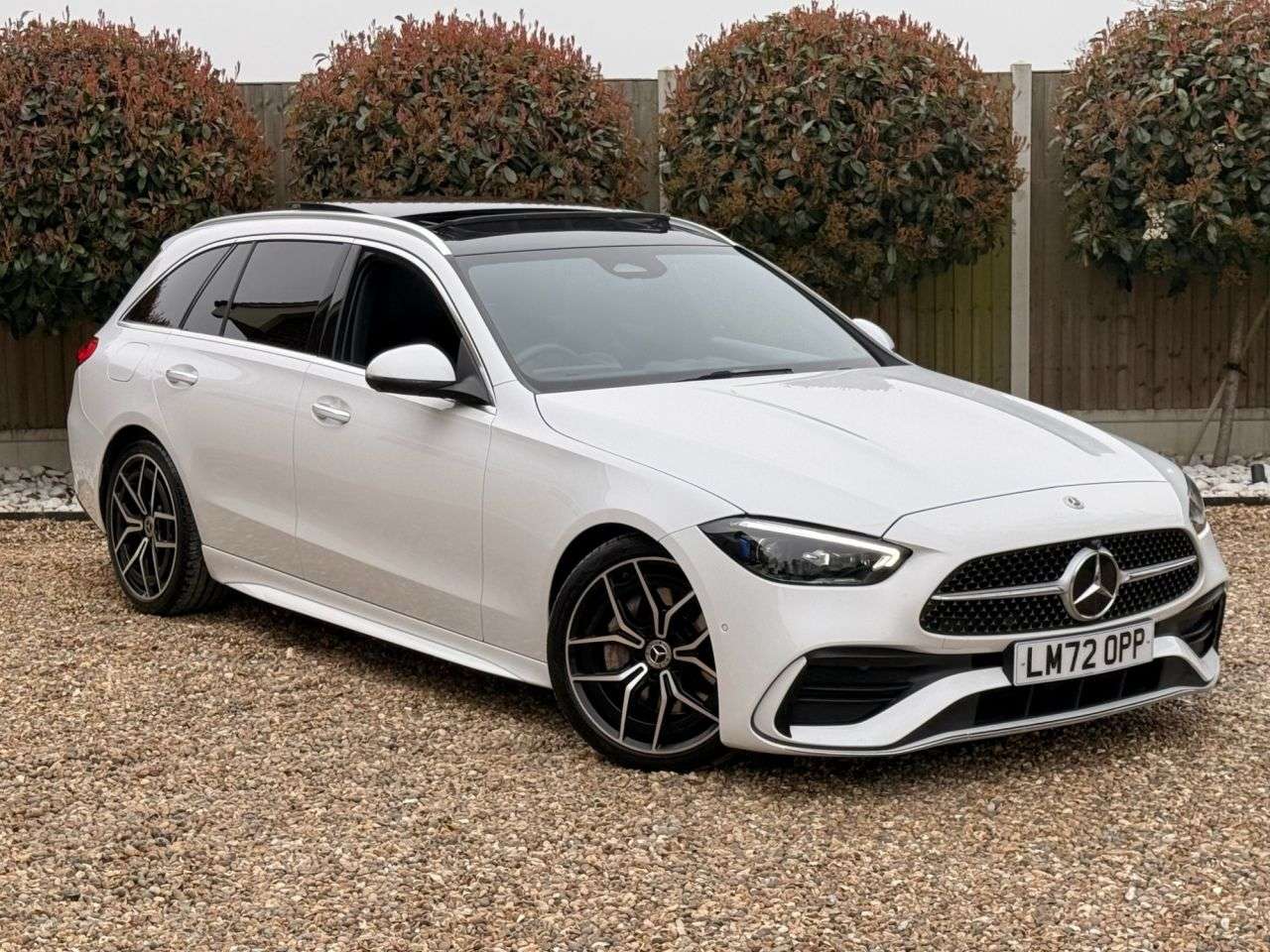 A 2022 MERCEDES-BENZ C-CLASS 2.0 C300dh MHEV AMG Line (Premium Plus) Estate 5dr Diesel Hybrid G-Tronic+ A 2022 MERCEDES-BENZ C-CLASS 2.0 C300dh MHEV AMG Line (Premium Plus) Estate 5dr Diesel Hybrid G-Tronic+