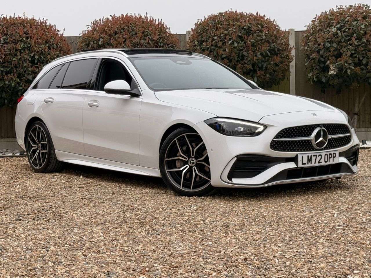 A 2022 MERCEDES-BENZ C-CLASS 2.0 C300dh MHEV AMG Line (Premium Plus) Estate 5dr Diesel Hybrid G-Tronic+ A 2022 MERCEDES-BENZ C-CLASS 2.0 C300dh MHEV AMG Line (Premium Plus) Estate 5dr Diesel Hybrid G-Tronic+