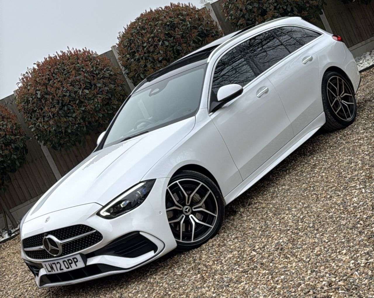 A 2022 MERCEDES-BENZ C-CLASS 2.0 C300dh MHEV AMG Line (Premium Plus) Estate 5dr Diesel Hybrid G-Tronic+ A 2022 MERCEDES-BENZ C-CLASS 2.0 C300dh MHEV AMG Line (Premium Plus) Estate 5dr Diesel Hybrid G-Tronic+