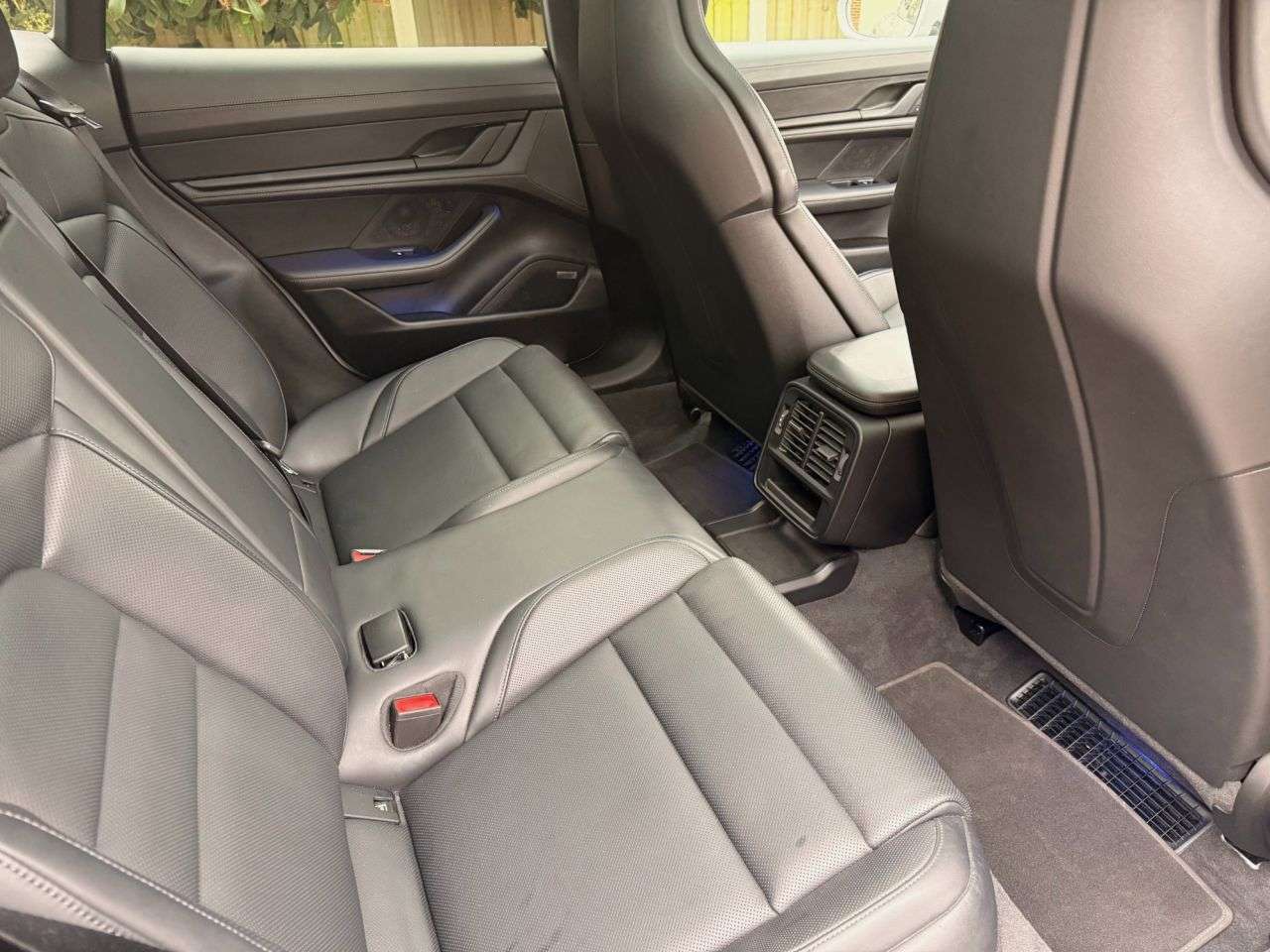 2023 PORSCHE TAYCAN 2023 PORSCHE TAYCAN