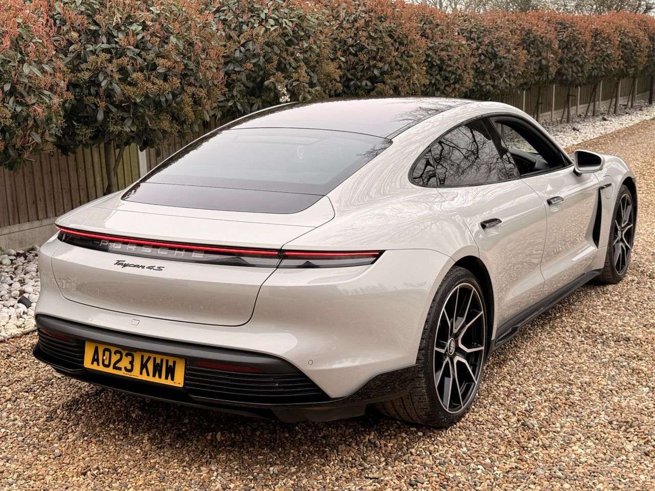 2023 PORSCHE TAYCAN 2023 PORSCHE TAYCAN