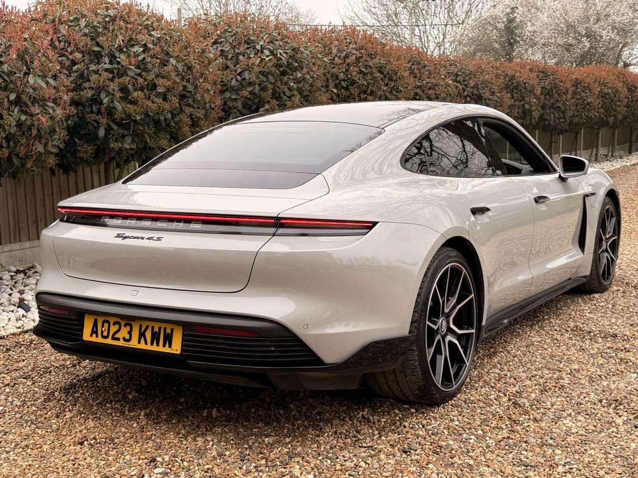 2023 PORSCHE TAYCAN 2023 PORSCHE TAYCAN