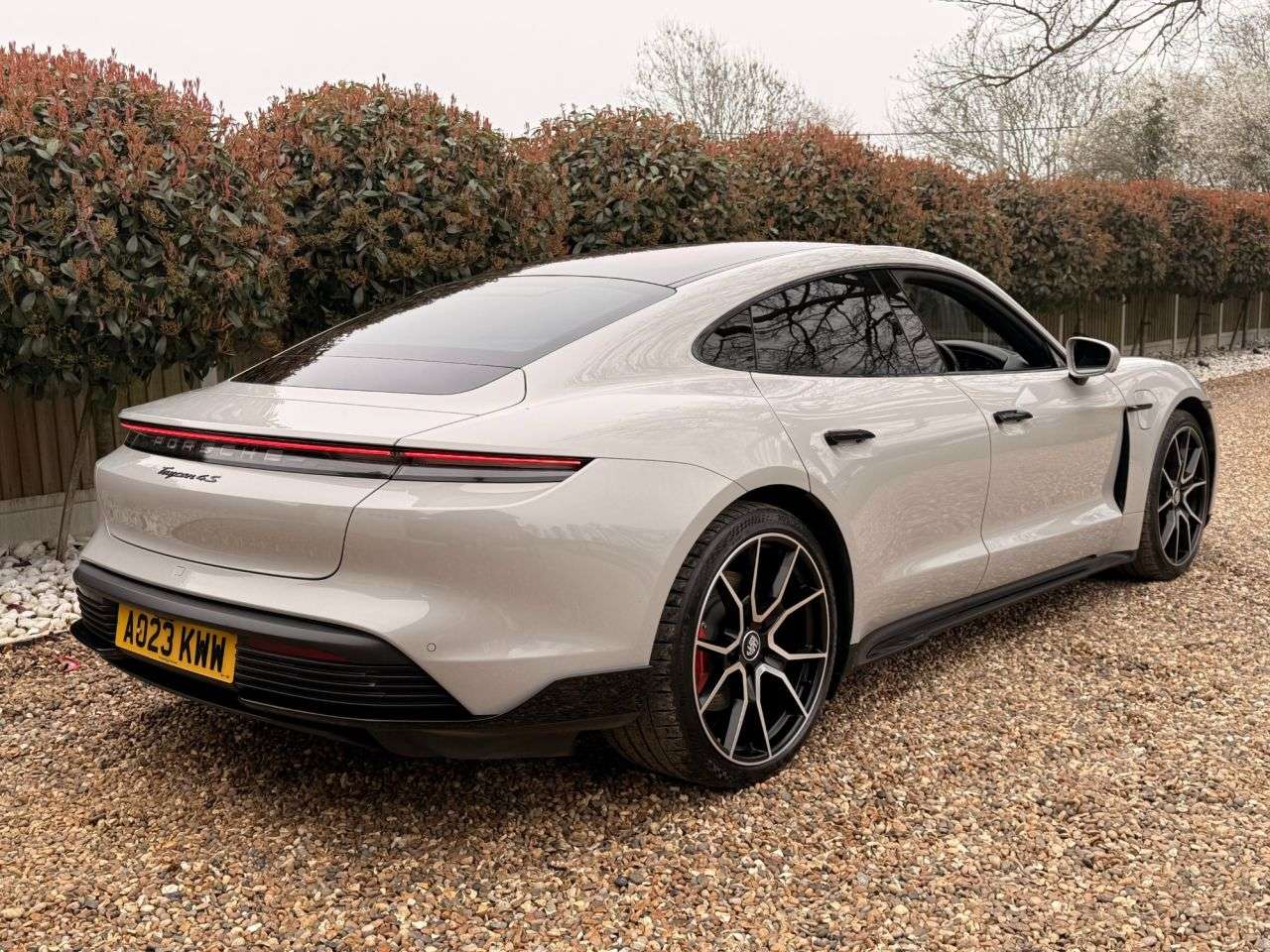 2023 PORSCHE TAYCAN 2023 PORSCHE TAYCAN