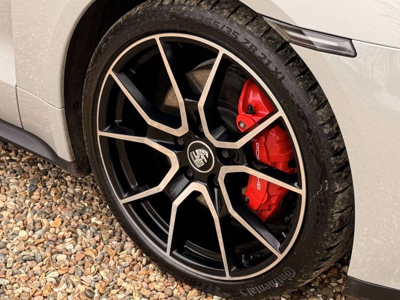 2023 PORSCHE TAYCAN 2023 PORSCHE TAYCAN