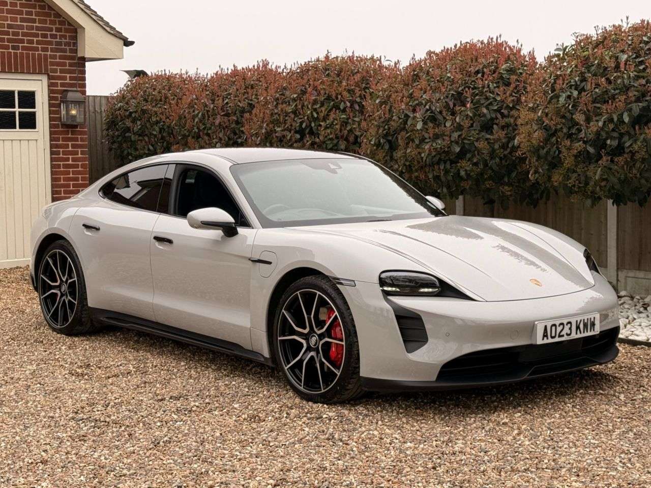 2023 PORSCHE TAYCAN 2023 PORSCHE TAYCAN