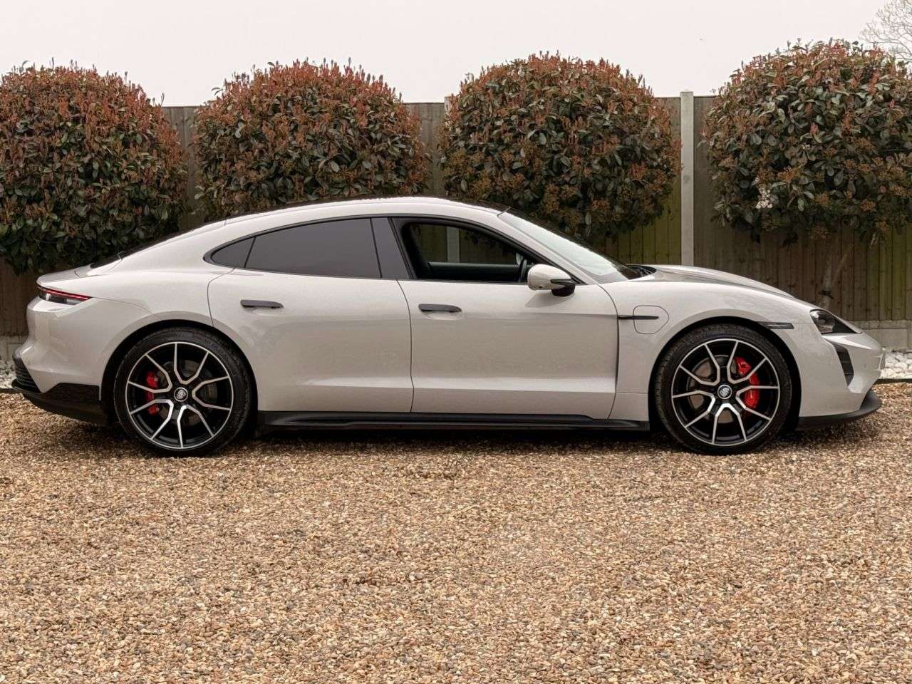 2023 PORSCHE TAYCAN 2023 PORSCHE TAYCAN