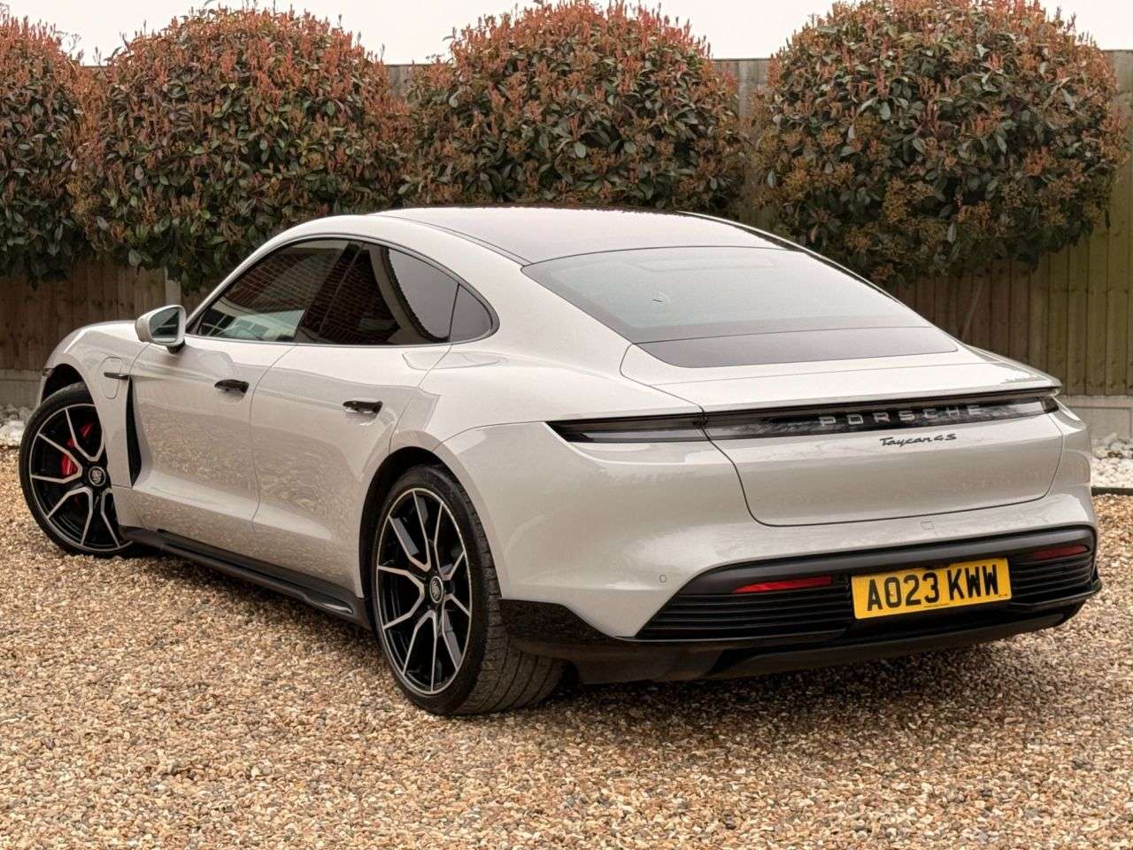 2023 PORSCHE TAYCAN 2023 PORSCHE TAYCAN