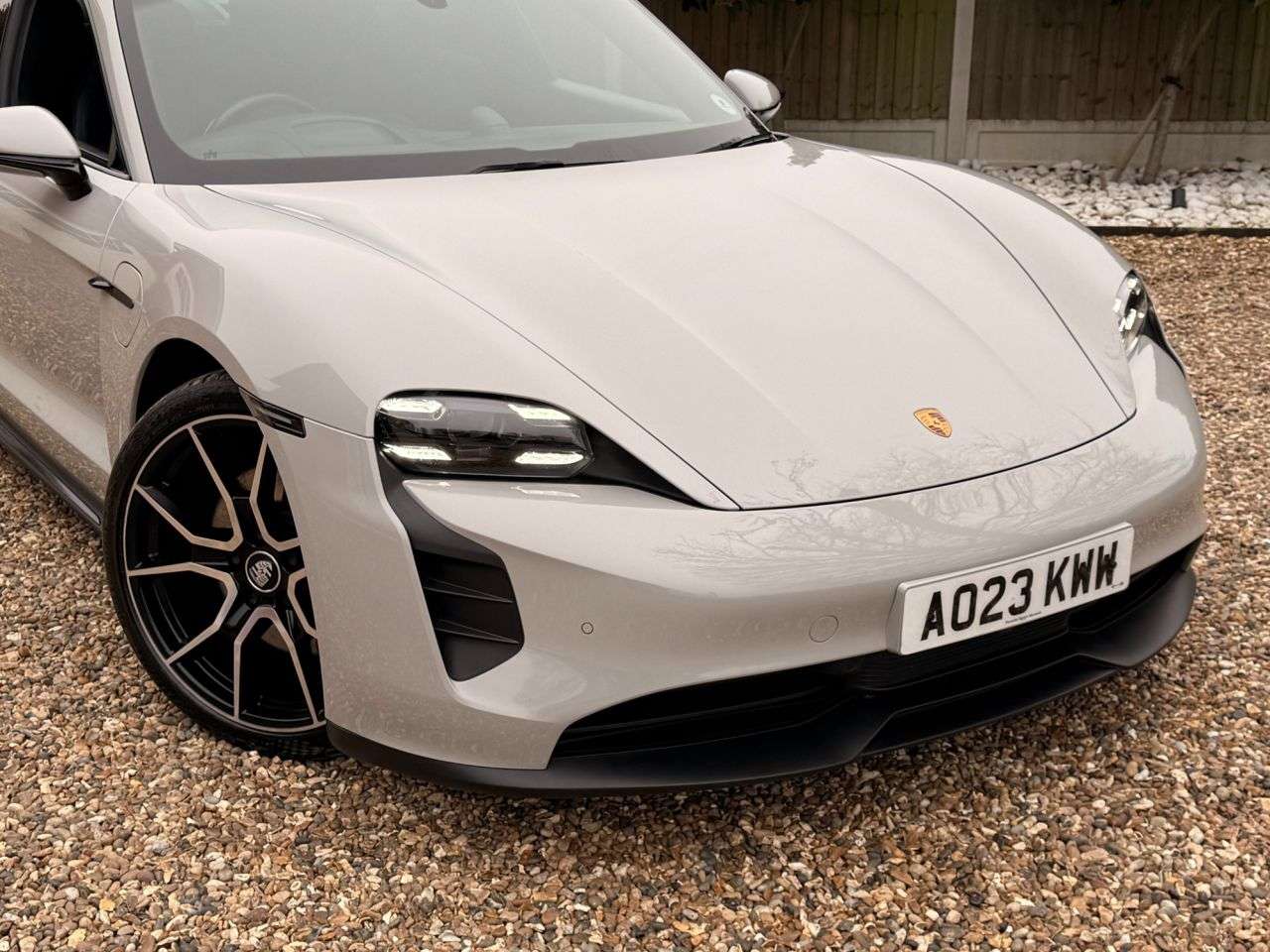 2023 PORSCHE TAYCAN 2023 PORSCHE TAYCAN