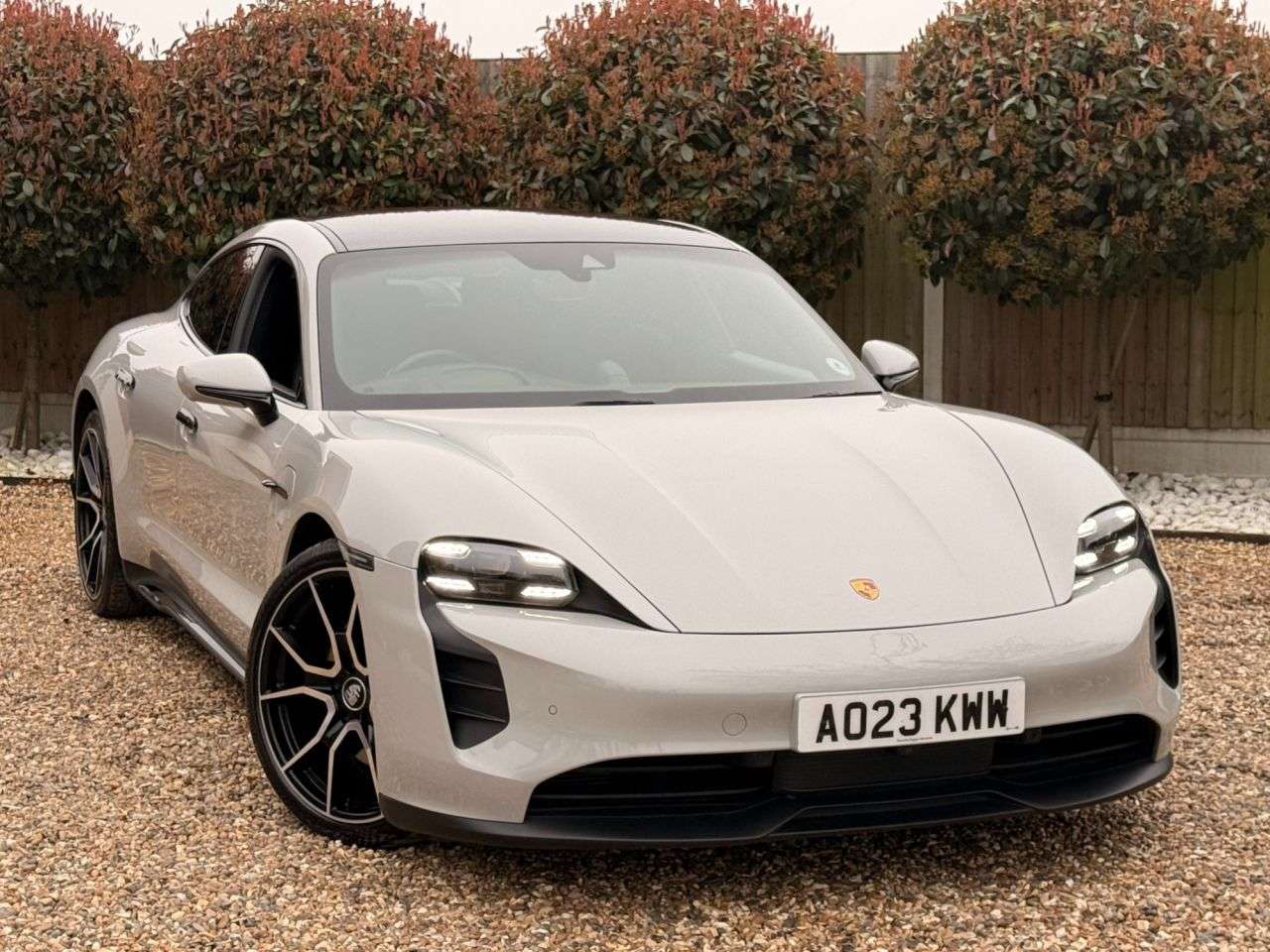 2023 PORSCHE TAYCAN 2023 PORSCHE TAYCAN