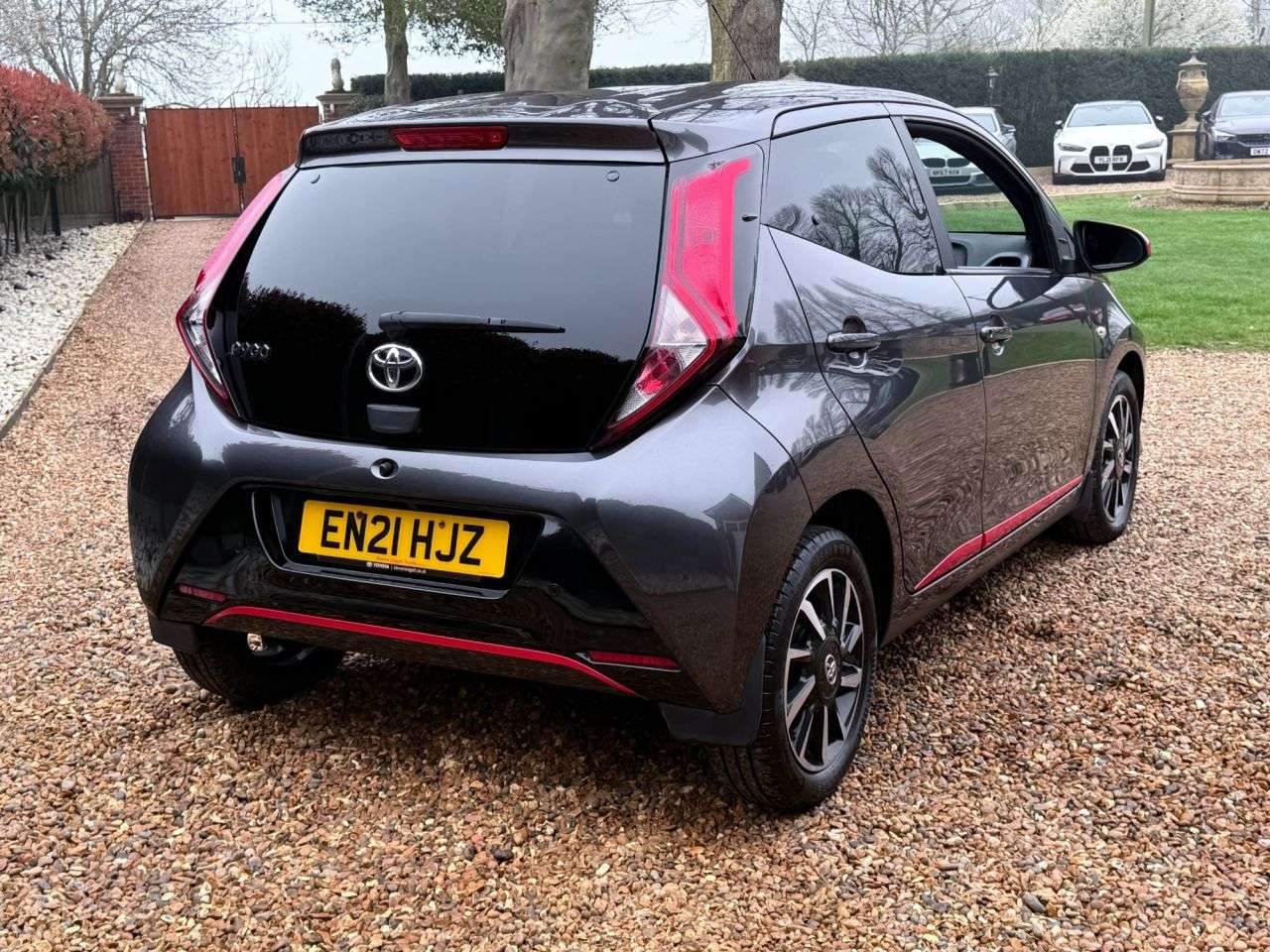 2021 TOYOTA AYGO 2021 TOYOTA AYGO