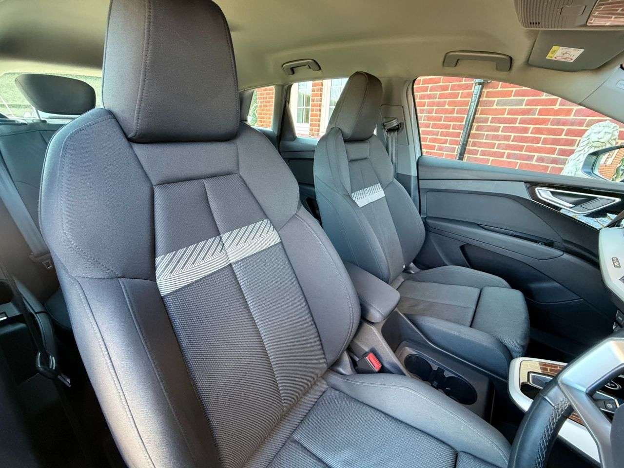 2021 AUDI Q4 E-TRON 2021 AUDI Q4 E-TRON