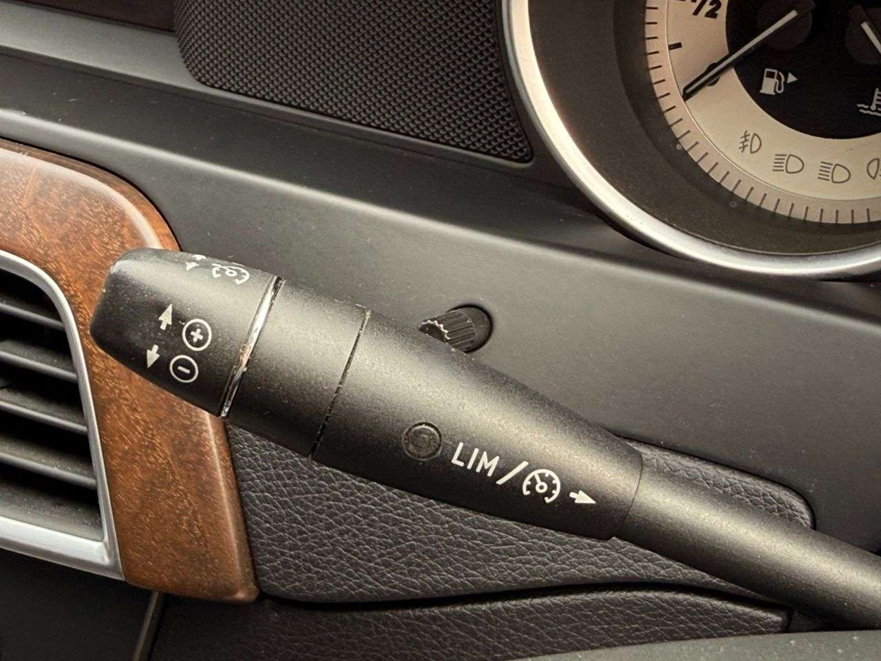 2011 MERCEDES-BENZ C-CLASS 2011 MERCEDES-BENZ C-CLASS