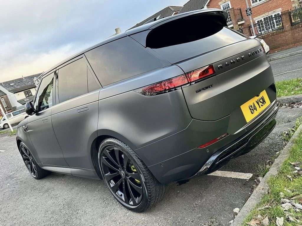 A 2024 LAND ROVER RANGE ROVER SPORT 3.0 D350 MHEV Autobiography SUV 5dr Diesel Auto 4WD Euro 6 (s/s) (350 ps) A 2024 LAND ROVER RANGE ROVER SPORT 3.0 D350 MHEV Autobiography SUV 5dr Diesel Auto 4WD Euro 6 (s/s) (350 ps)