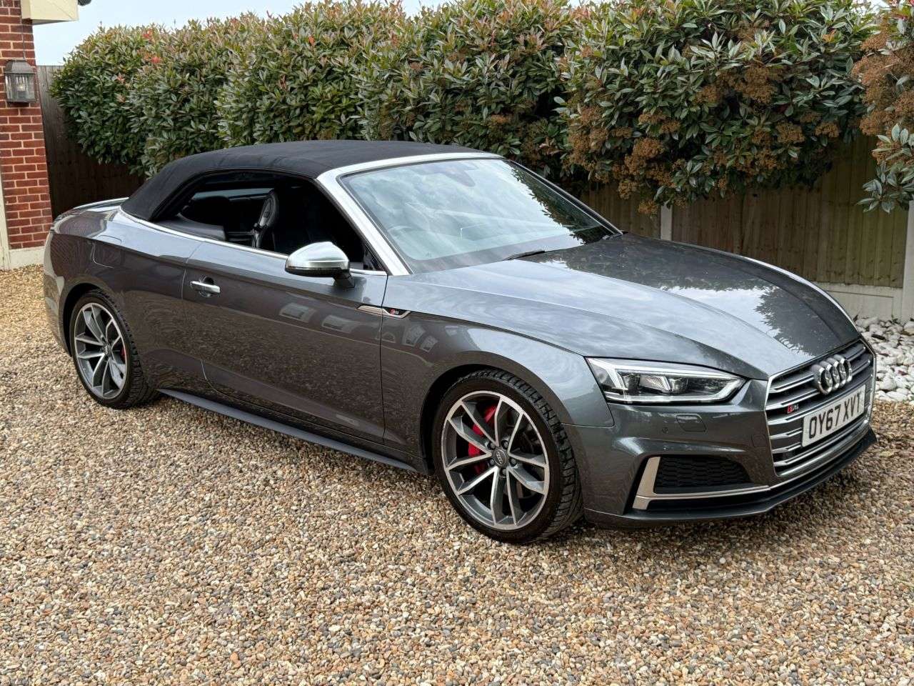 A 2017 AUDI S5 3.0 TFSI V6 Cabriolet 2dr Petrol Tiptronic quattro Euro 6 (s/s) (354 ps) A 2017 AUDI S5 3.0 TFSI V6 Cabriolet 2dr Petrol Tiptronic quattro Euro 6 (s/s) (354 ps)