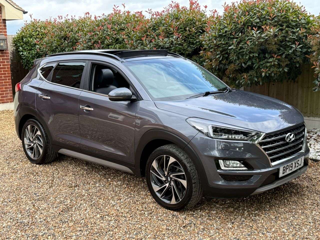 A 2019 HYUNDAI TUCSON 1.6 CRDi Premium HUGE SPEC SE SUV 5dr Diesel DCT Euro 6 (s/s) (136 ps) A 2019 HYUNDAI TUCSON 1.6 CRDi Premium HUGE SPEC SE SUV 5dr Diesel DCT Euro 6 (s/s) (136 ps)