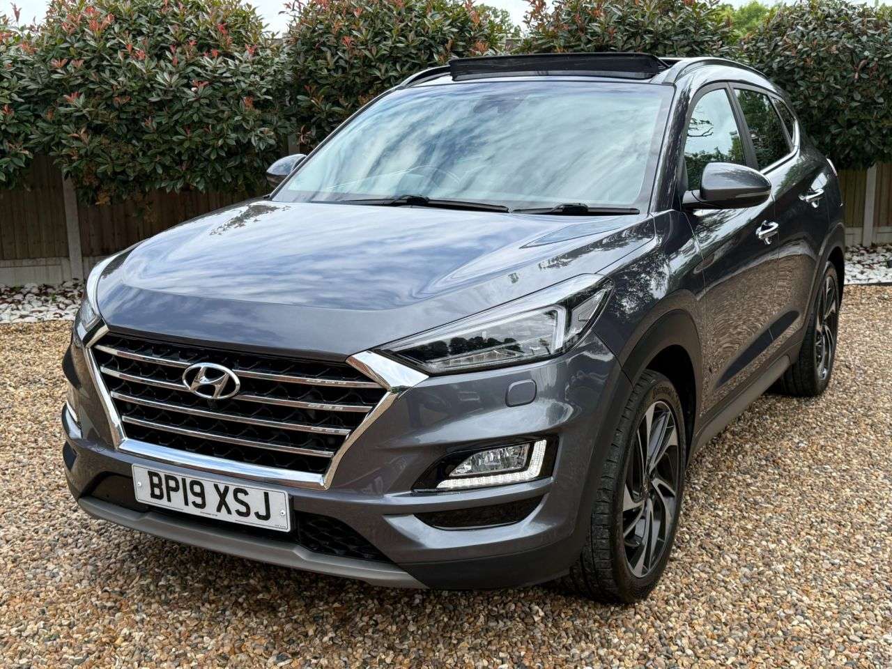 A 2019 HYUNDAI TUCSON 1.6 CRDi Premium HUGE SPEC SE SUV 5dr Diesel DCT Euro 6 (s/s) (136 ps) A 2019 HYUNDAI TUCSON 1.6 CRDi Premium HUGE SPEC SE SUV 5dr Diesel DCT Euro 6 (s/s) (136 ps)