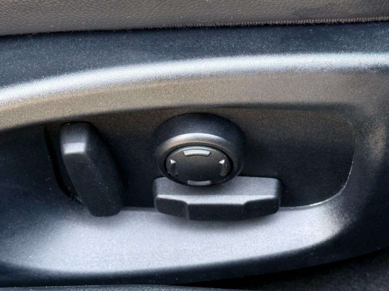 2015 JAGUAR XE 2015 JAGUAR XE