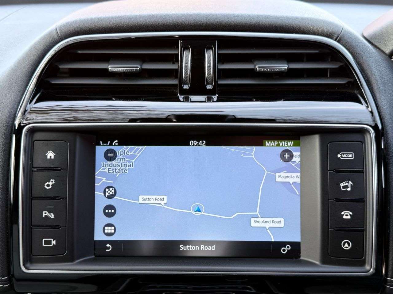 2015 JAGUAR XE 2015 JAGUAR XE