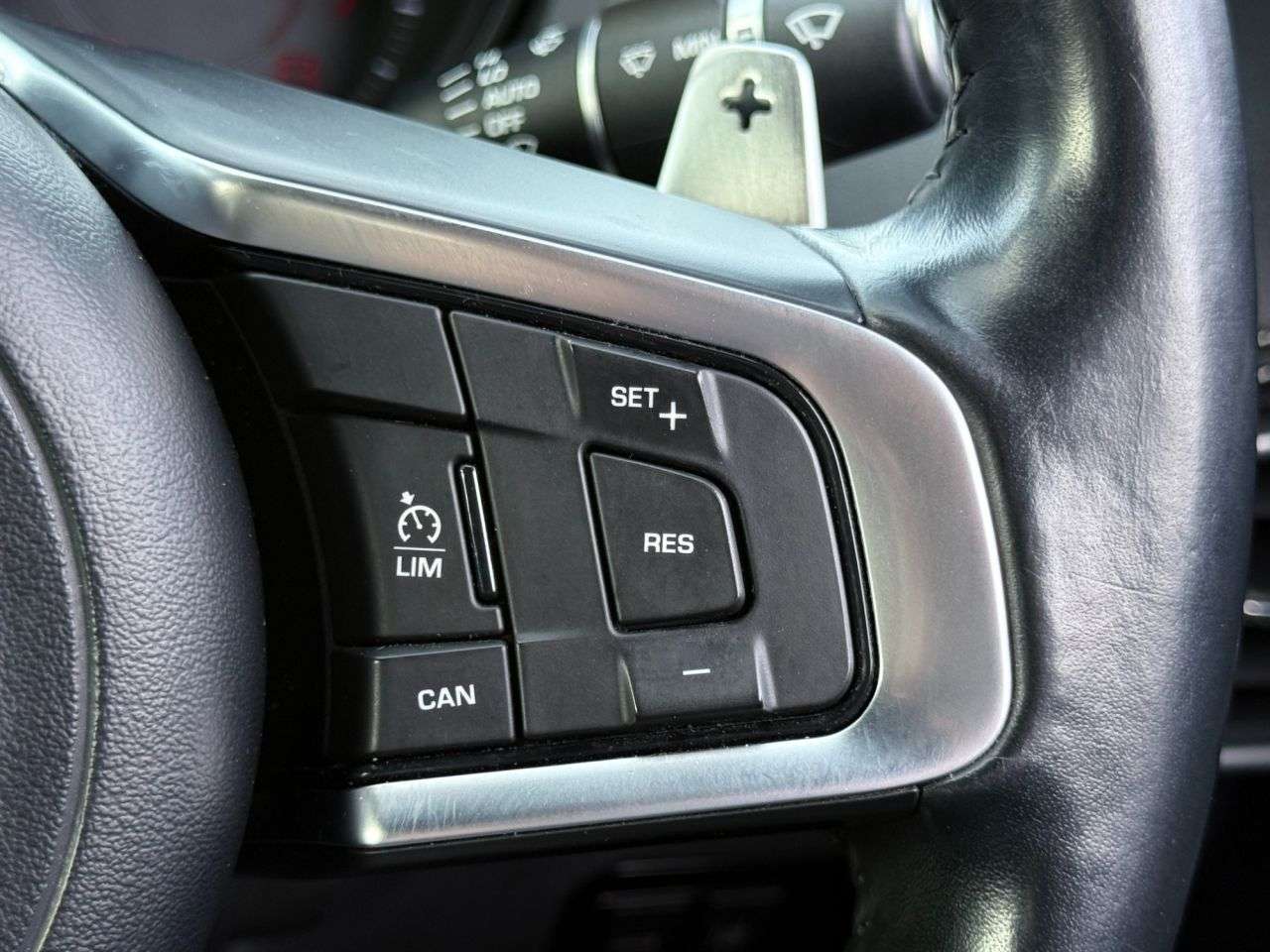 2015 JAGUAR XE 2015 JAGUAR XE