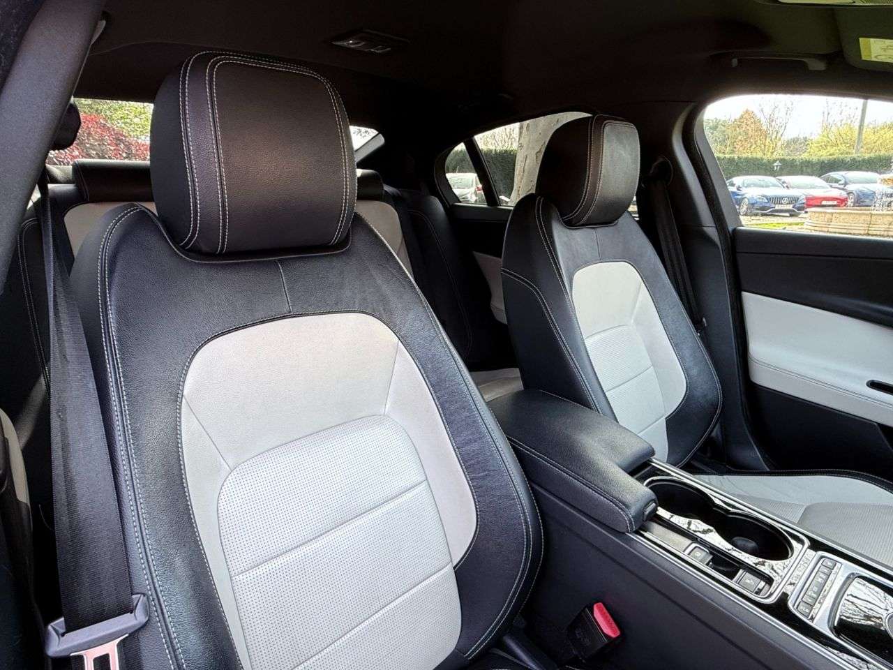 2015 JAGUAR XE 2015 JAGUAR XE